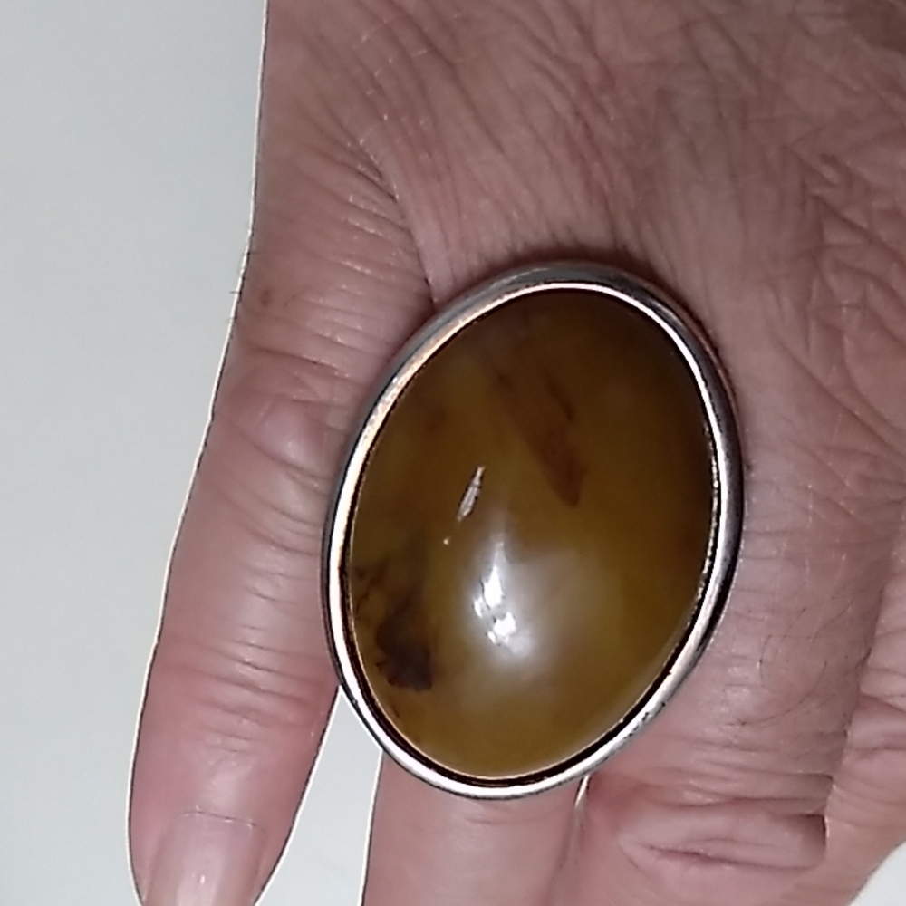 Large Brown Stone Ring - Picture 2 of 5